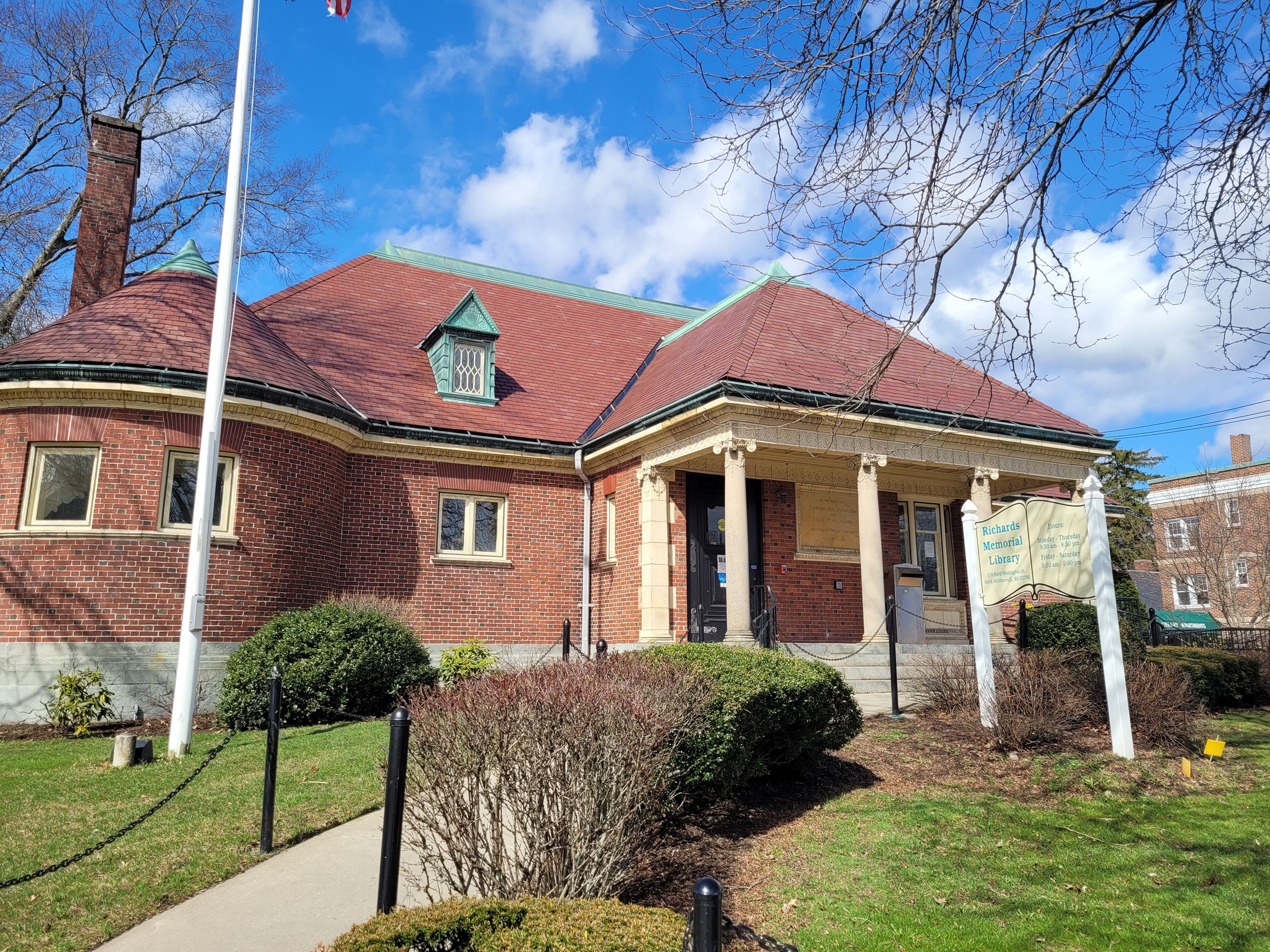 Richards Memorial Library